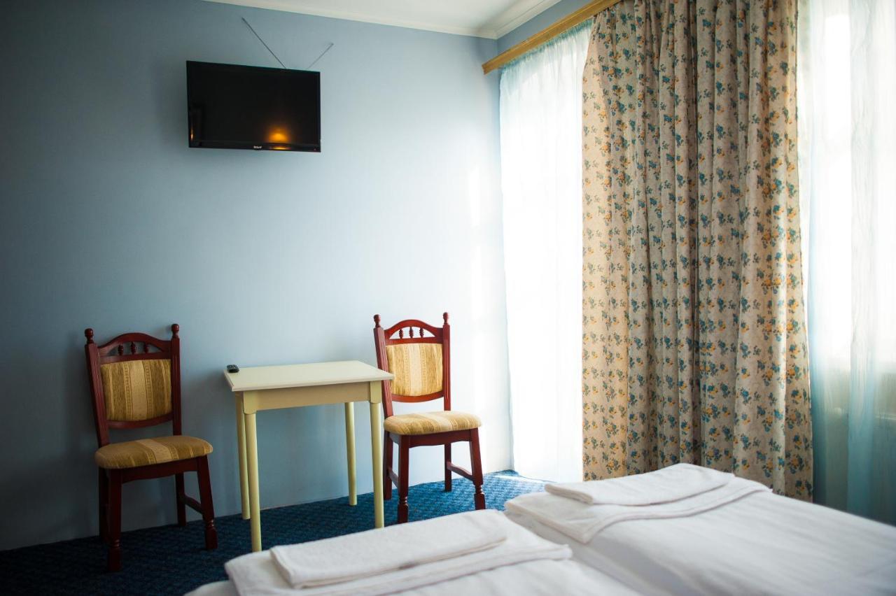 Hotel Zelenyi Klyn İvano-Frankivsk Dış mekan fotoğraf
